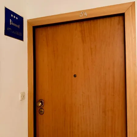 Ivan Centar Lägenhet