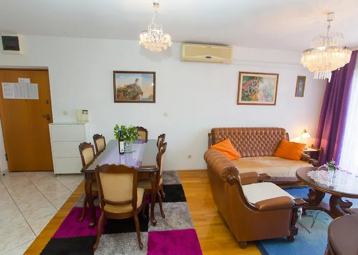 Ivan Centar Makarska